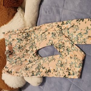 🌺 PRETTY PEACH FLORAL LEGGINGS